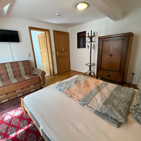 Felsenmuehle Bed & Breakfast
