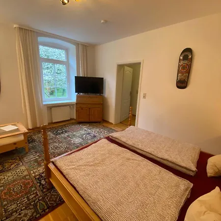 Bed & Breakfast Felsenmuehle 3*