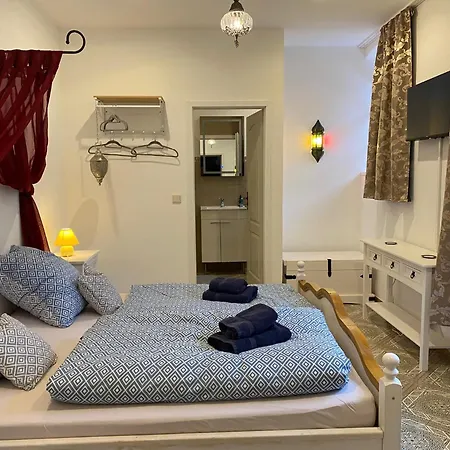 Felsenmuehle Bed & Breakfast