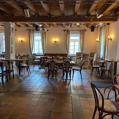 Felsenmuehle Bed & Breakfast 3*