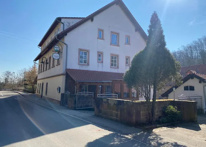 Felsenmuehle 住宿加早餐酒店 诺伊莱宁恩