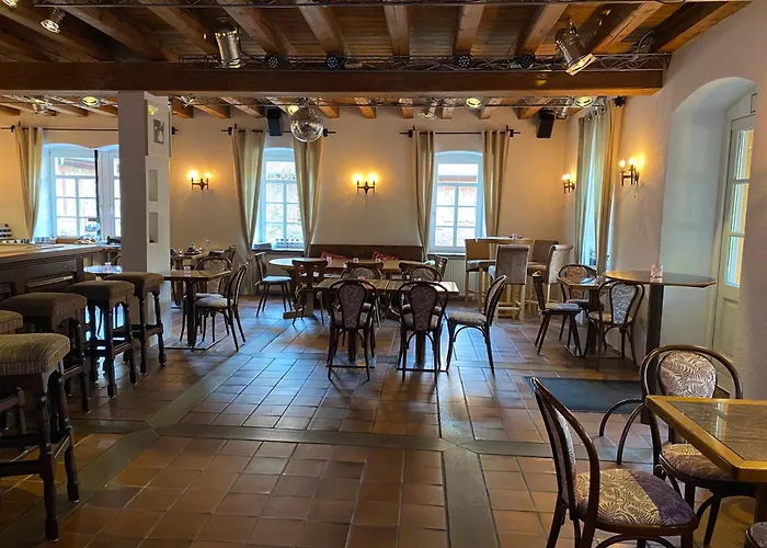 Felsenmuehle 住宿加早餐酒店 3*