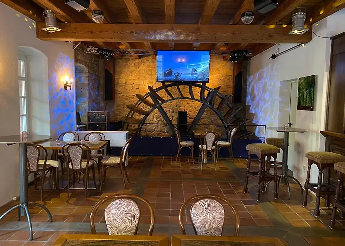 住宿加早餐酒店 Felsenmuehle